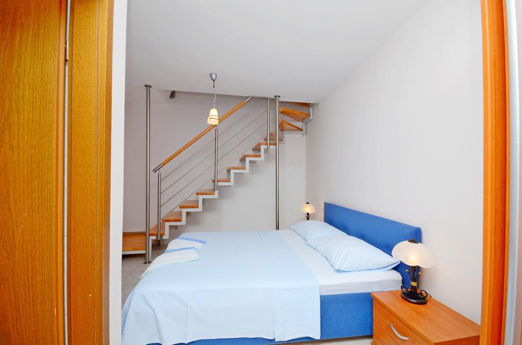Apartments Hrgovic Rogoznica  Kültér fotó